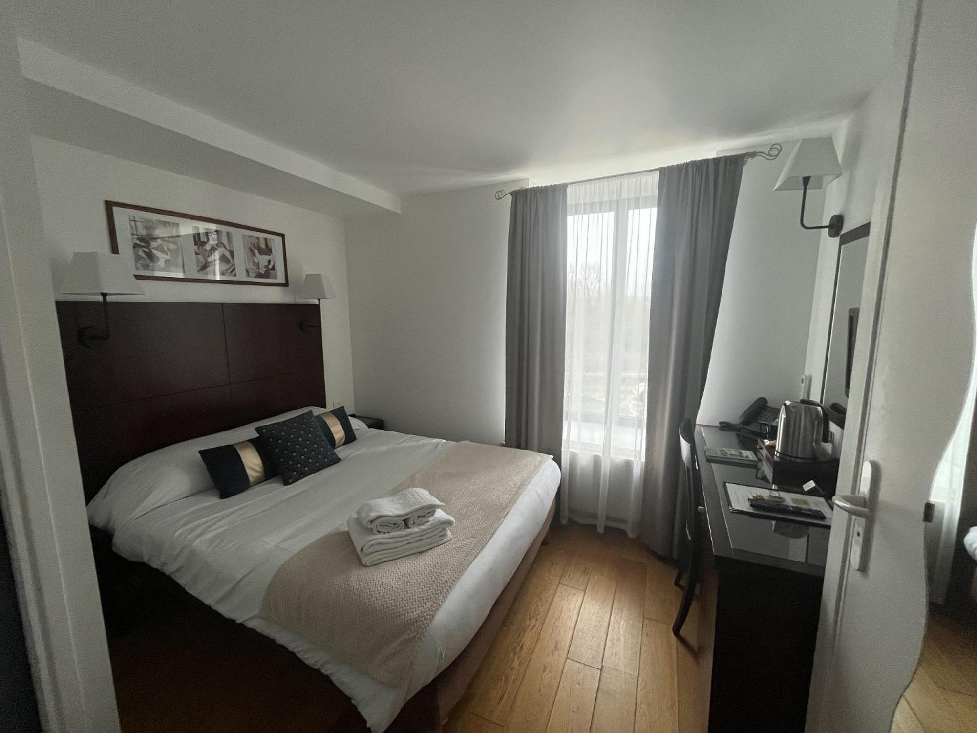 Hotel Logis Le Marronnier Buffon Pokój zdjęcie