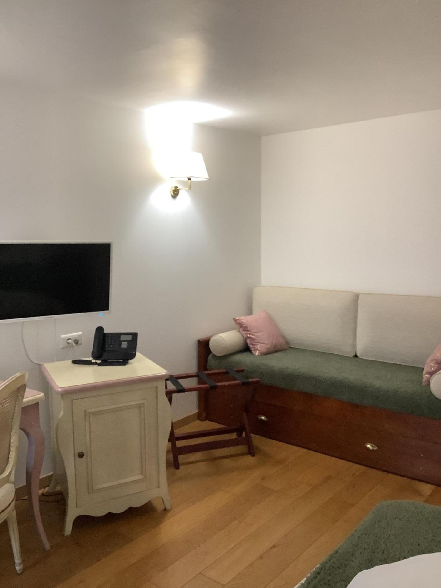 Hotel Logis Le Marronnier Buffon Pokój zdjęcie