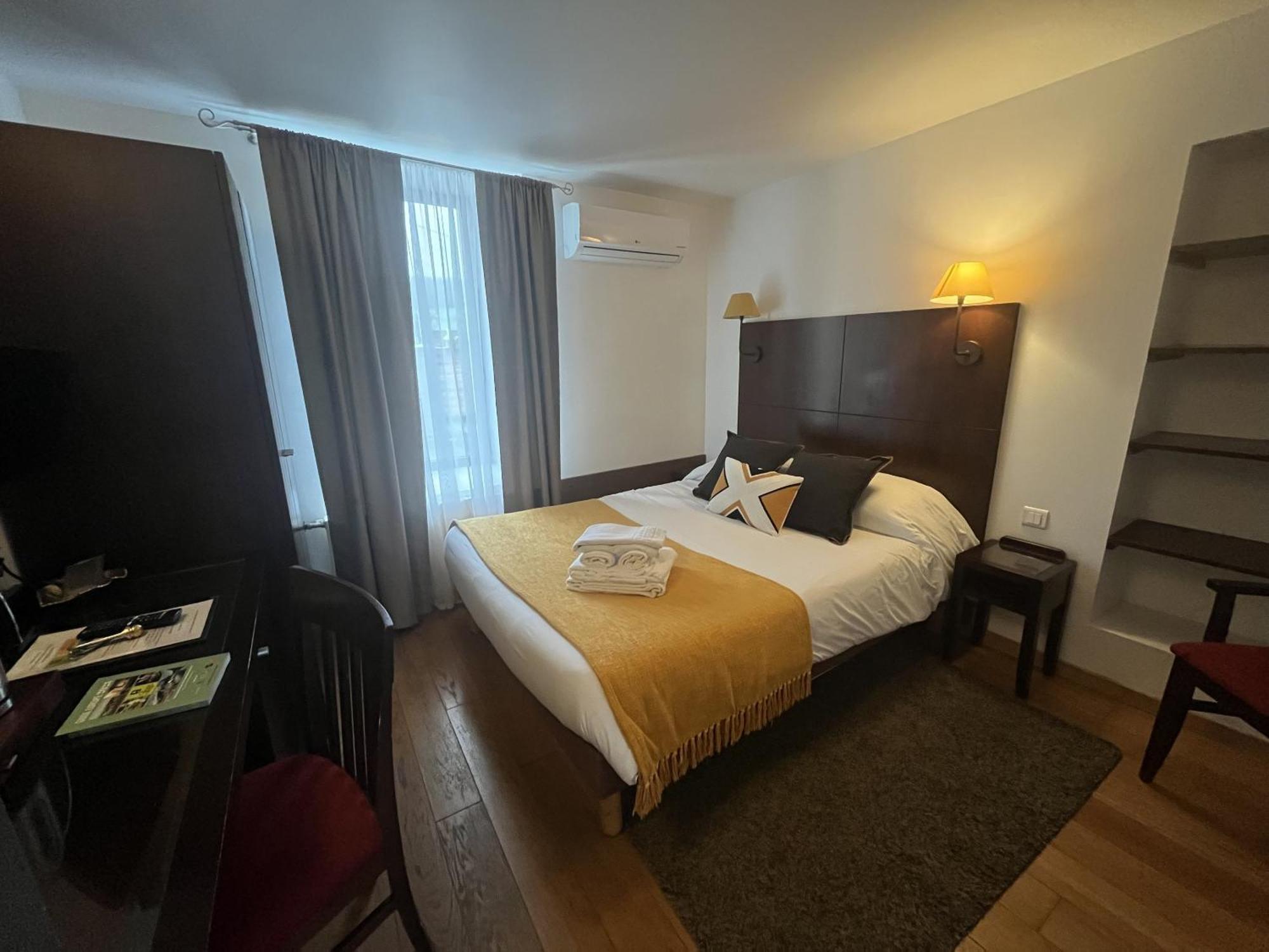 Hotel Logis Le Marronnier Buffon Pokój zdjęcie