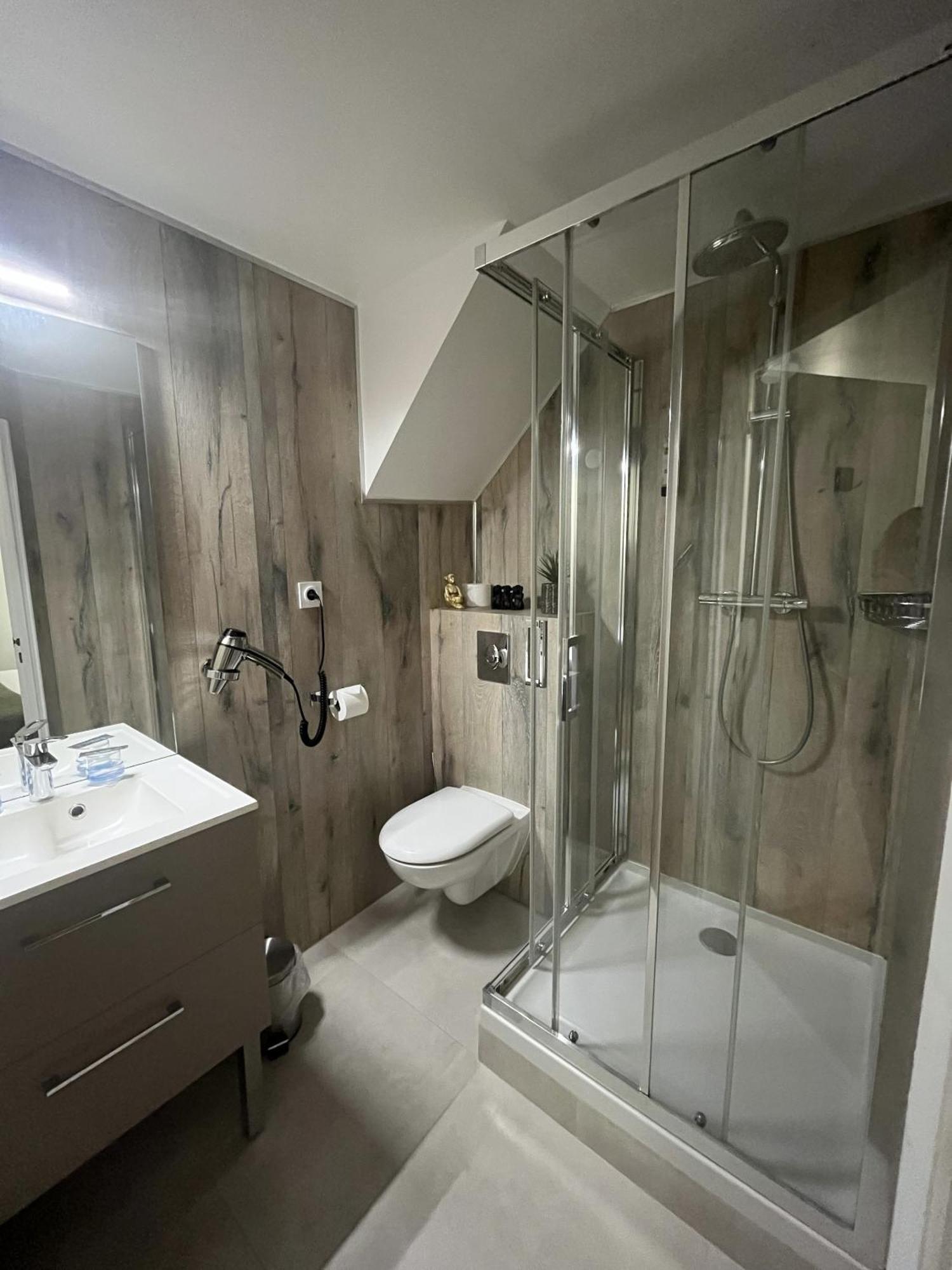 Hotel Logis Le Marronnier Buffon Zewnętrze zdjęcie