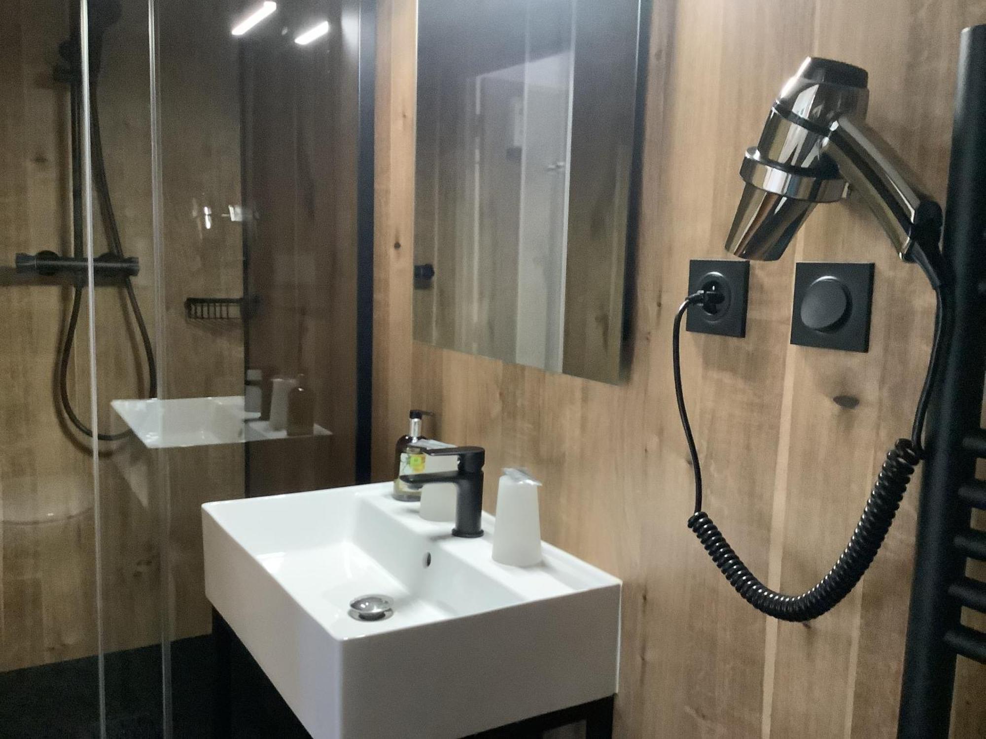 Hotel Logis Le Marronnier Buffon Pokój zdjęcie