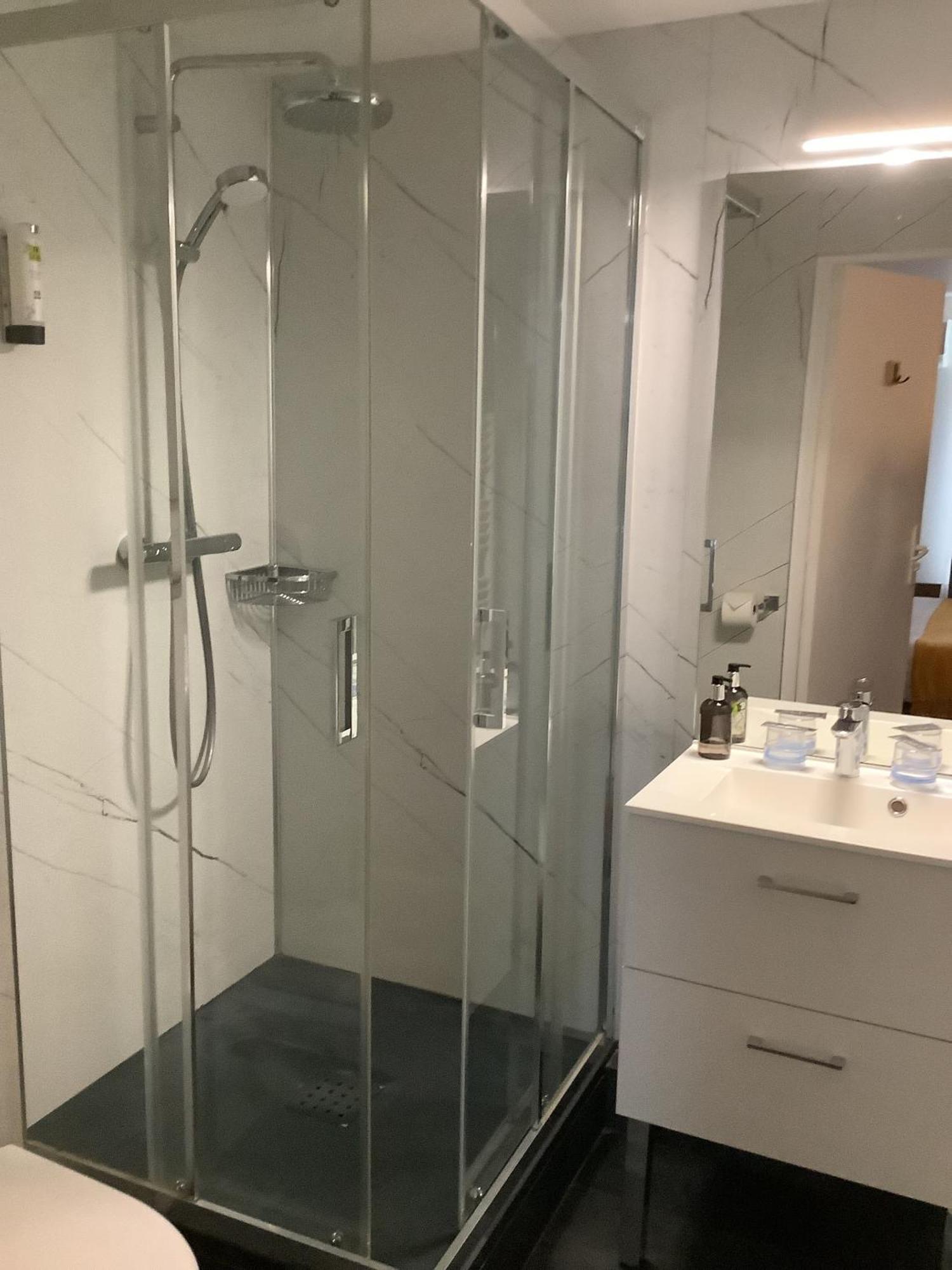 Hotel Logis Le Marronnier Buffon Pokój zdjęcie